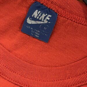 Vintage 80's/90's Nike Blank T-shirt Medium(fits small)